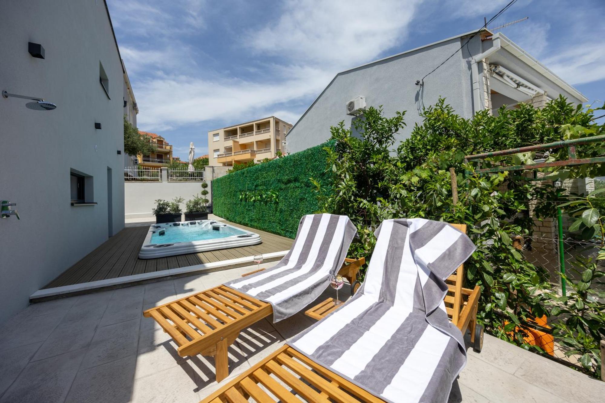 Villa Roma Sauna And Hydrotherapy Pool Trogir Exterior foto